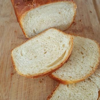 Masita English muffins and sandwhich loaf first slice